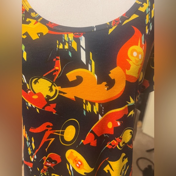 Brand New Lularoe Disney Classic Tp Incredibles size small - Picture 2 of 11
